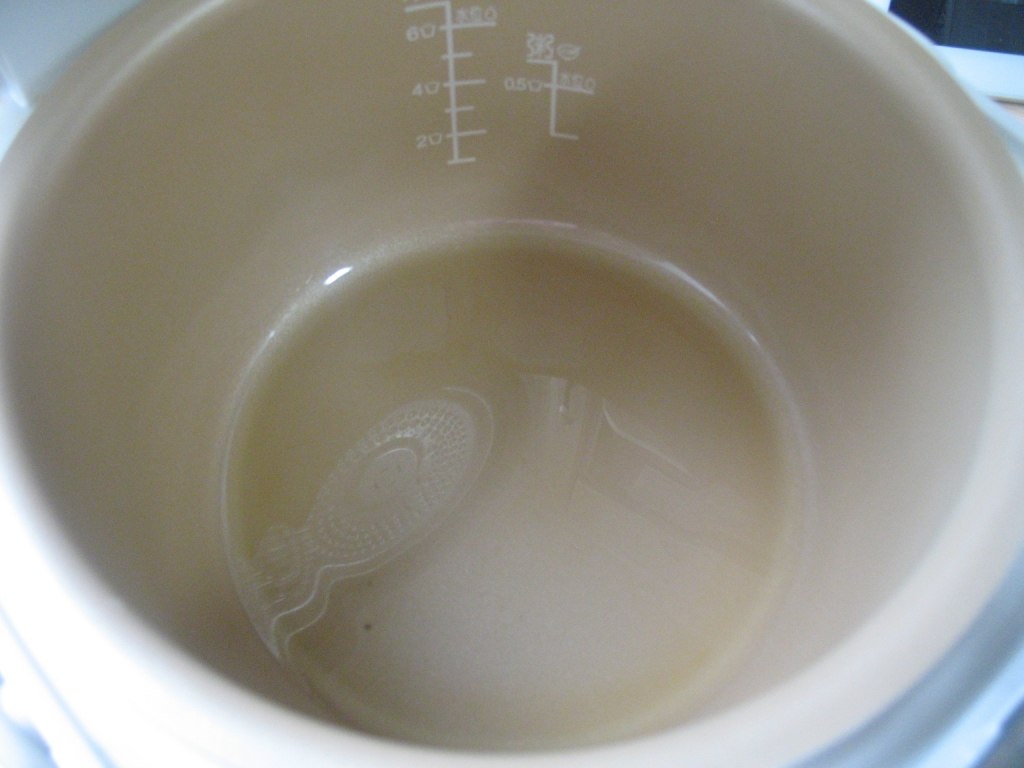 香菇腊味煲仔饭怎么做，我教你啊