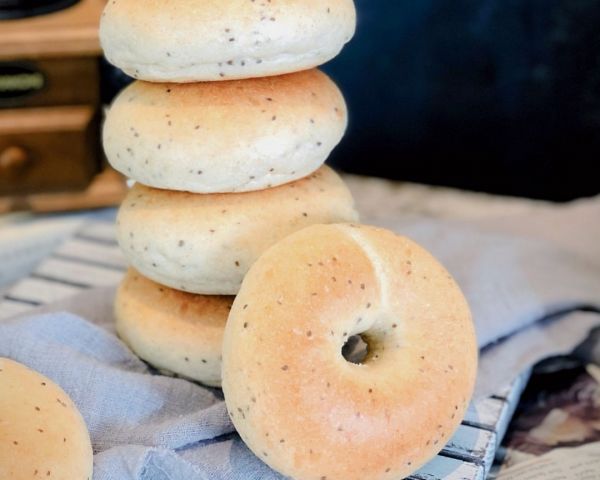 超低卡减脂!全麦奇亚籽贝果