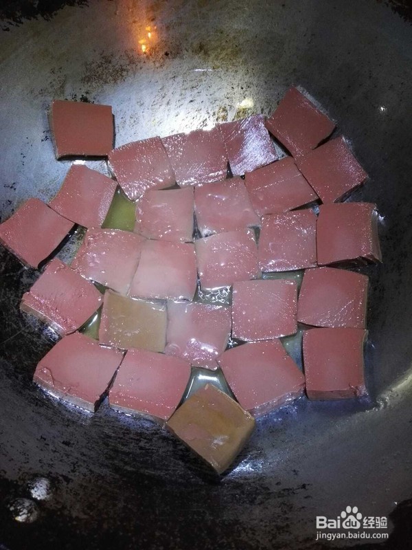 炒鸭血的做法