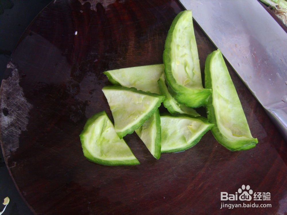 怎样做排骨焖苦瓜