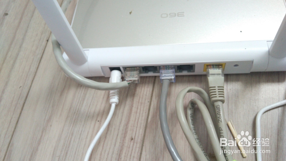 如何连接电脑的单个部件并开机