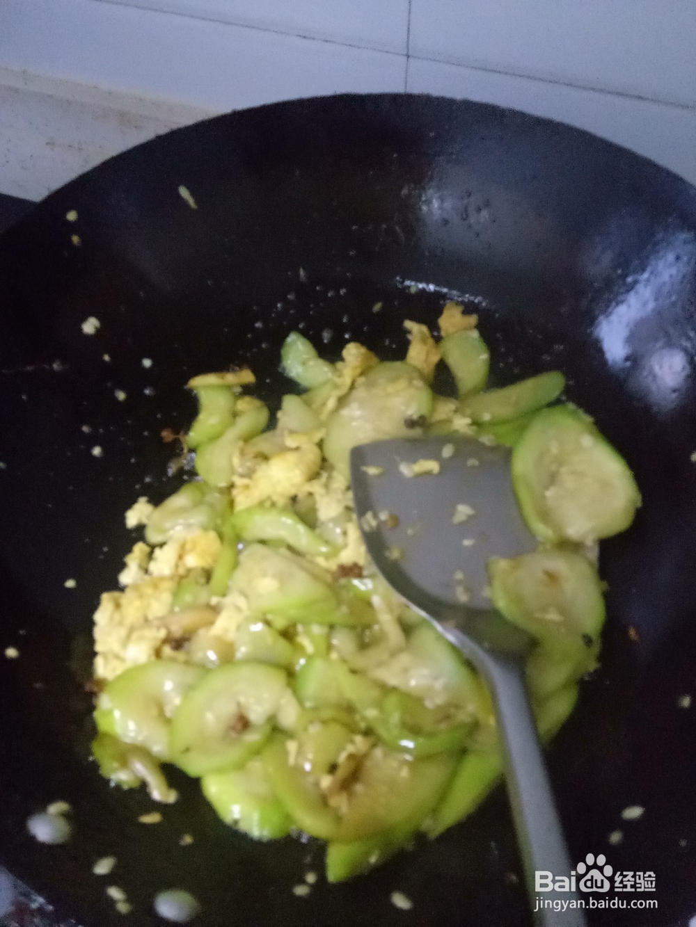 简单的丝瓜炒鸡蛋