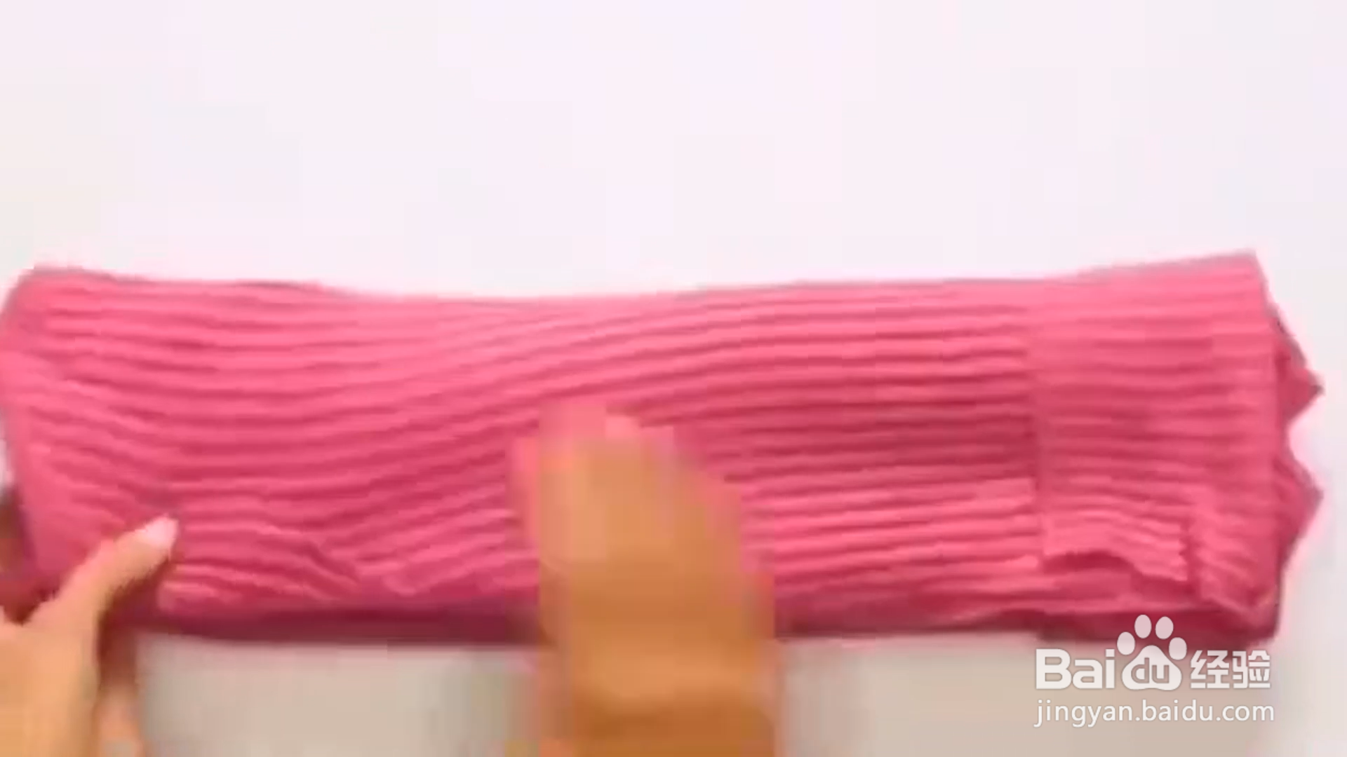 如何学会实用的衣服收纳技巧？