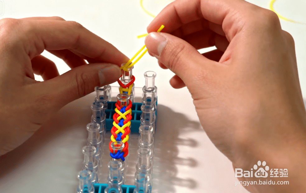 怎么用皮筋编手链