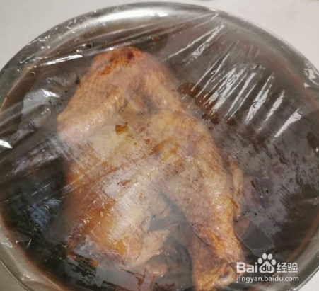 黑乐砂锅烤鸡的做法