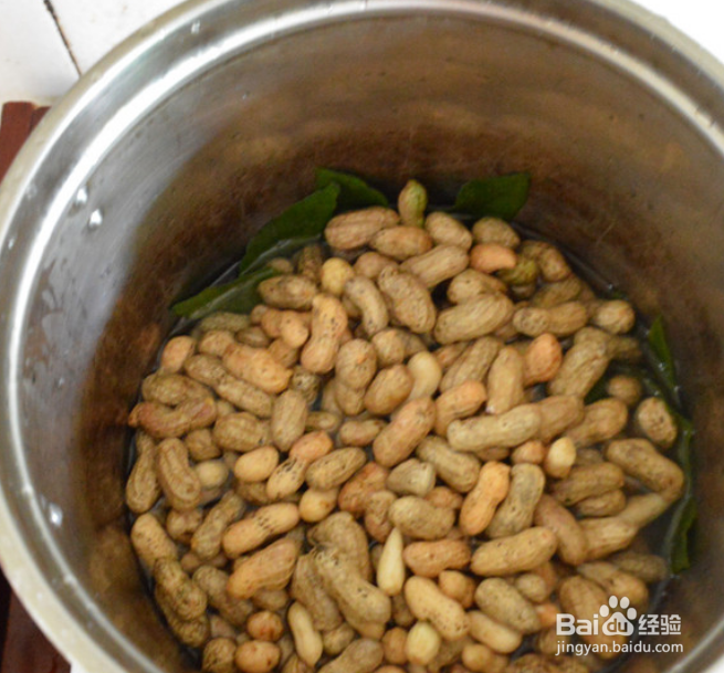 甘香花生的做法