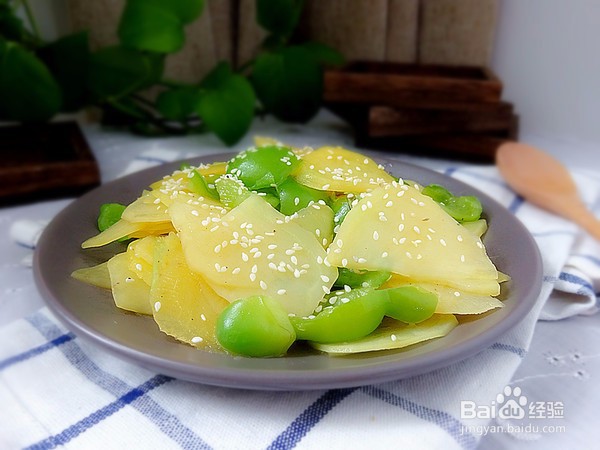 土豆炒青椒的做法