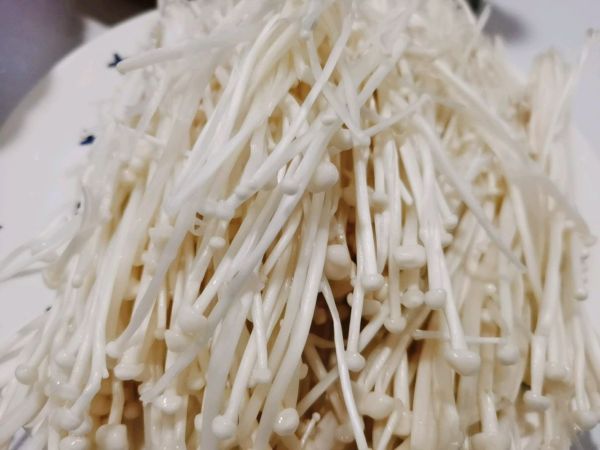 蒜蓉粉丝蒸金针菇