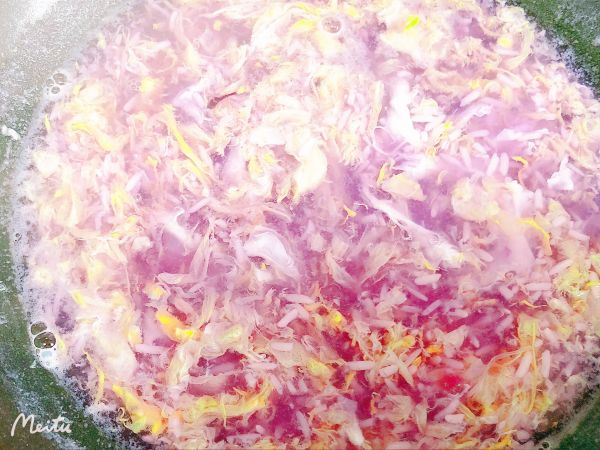 紫薯醪糟鸡蛋汤