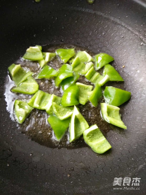 菠萝咕咾肉的做法