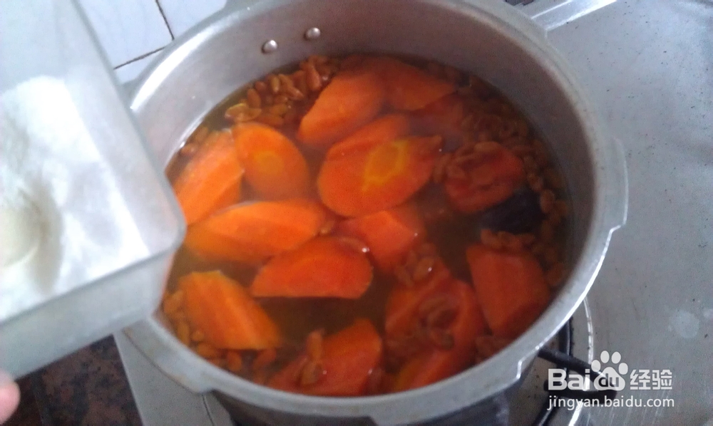 药膳汤水美容强身--黄芪当归羊肉汤