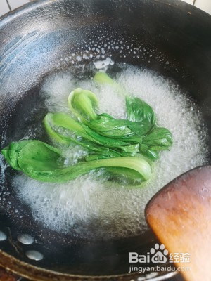 广式腊味煲仔饭怎么做