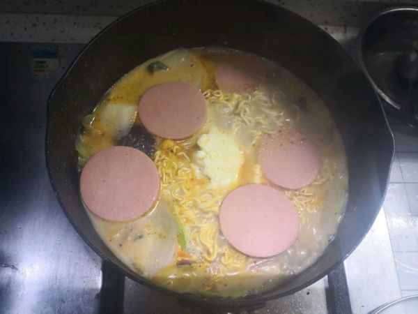 韩式牛奶芝士泡面