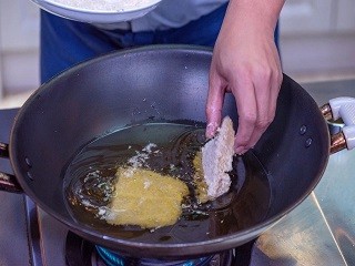 鱼排汉堡怎么做？