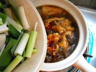 鸭血炖豆腐