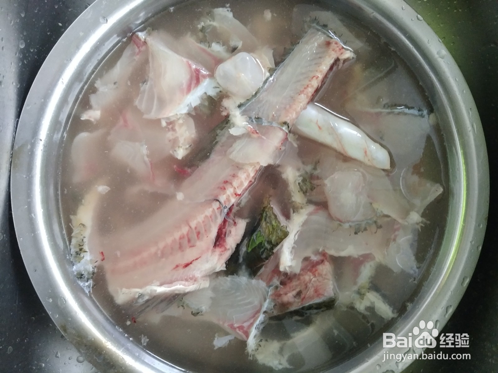 水煮鱼肉片的腌制