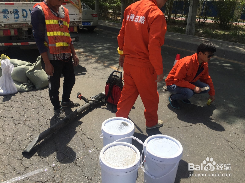 沥青路面龟裂如何修复