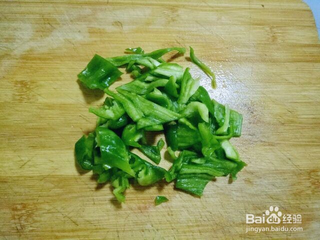 青椒炒土豆片的做法