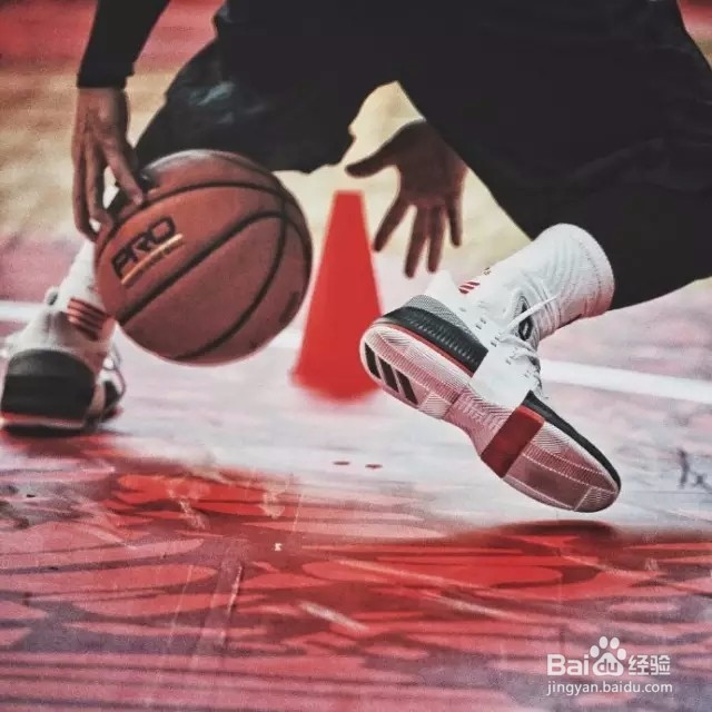 爱打篮球的人都喜欢干这些事,你是不是也干过?