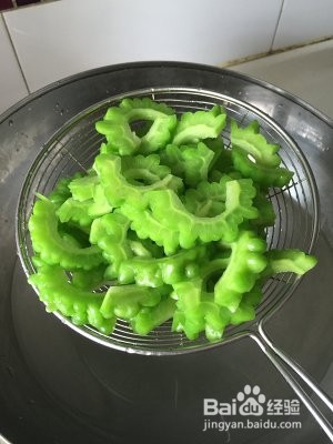 养生食补蜂蜜苦瓜的做法