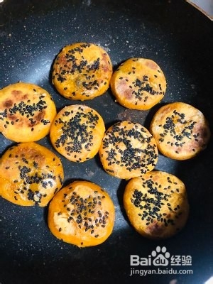 食补佳品南瓜豆沙小饼的做法