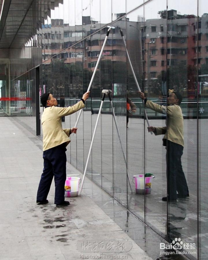 玻璃窗怎么清洗