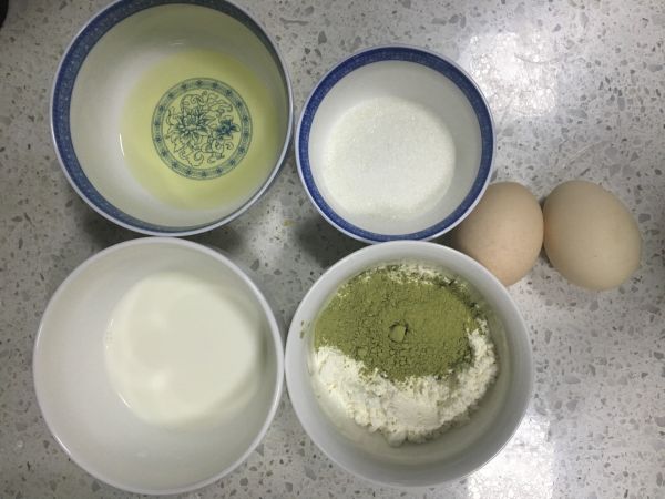 抹茶拉花杯子戚风