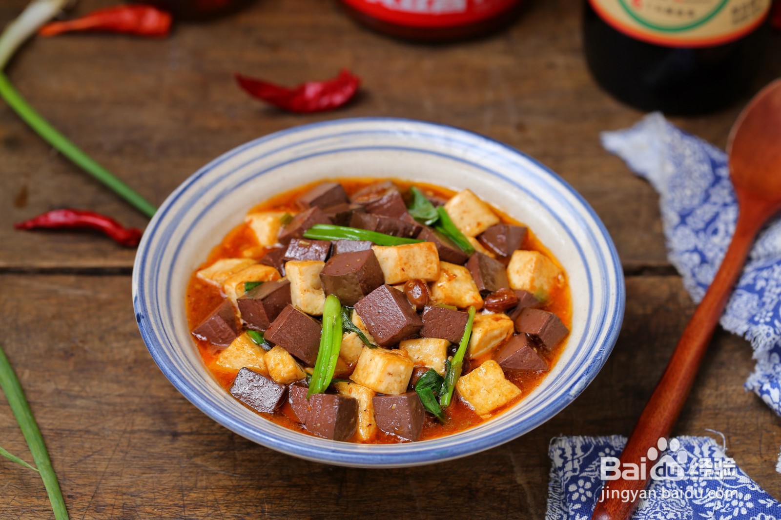 怎么做香辣鸭血炖豆腐