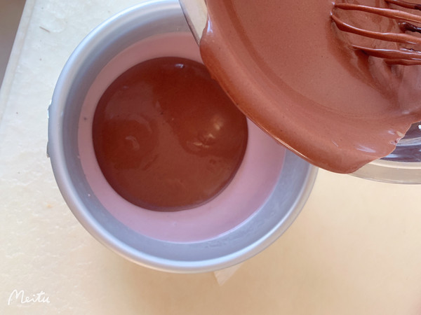 美味酸奶巧克力慕斯