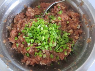 洋葱圈肉饼怎么做