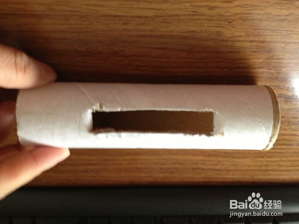 如何用一次性杯子做手机座