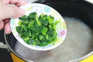 牛肉菠菜米粥