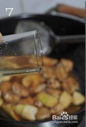 香气扑鼻、鲜嫩清甜的春笋三杯鸡