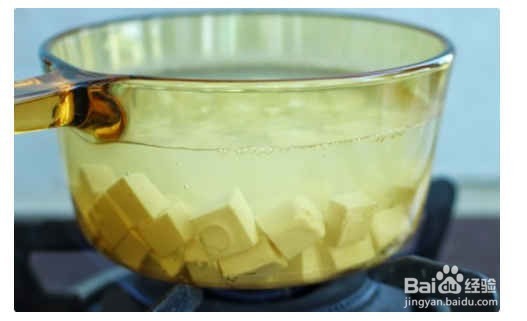 正宗麻婆豆腐制作,色泽红亮,嫩滑,美味下饭!