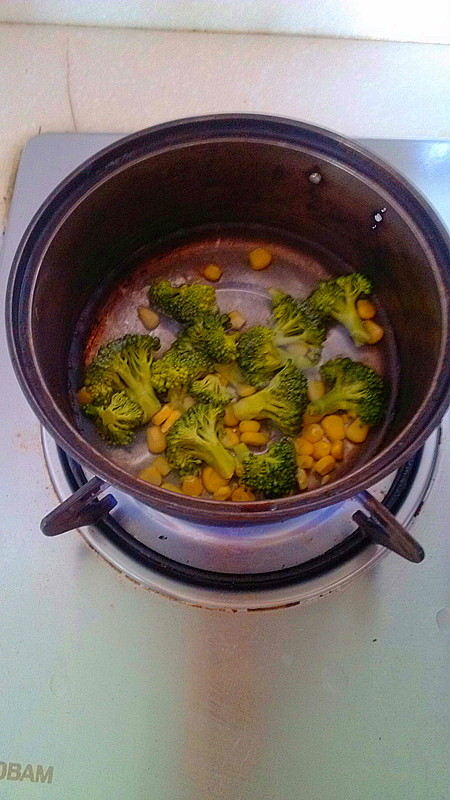 鱼子酱溏心鹌鹑蛋