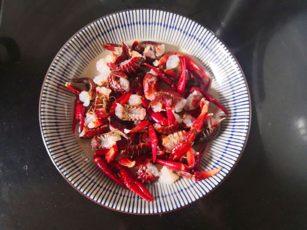 家乐酸汤小龙虾煮毛豆