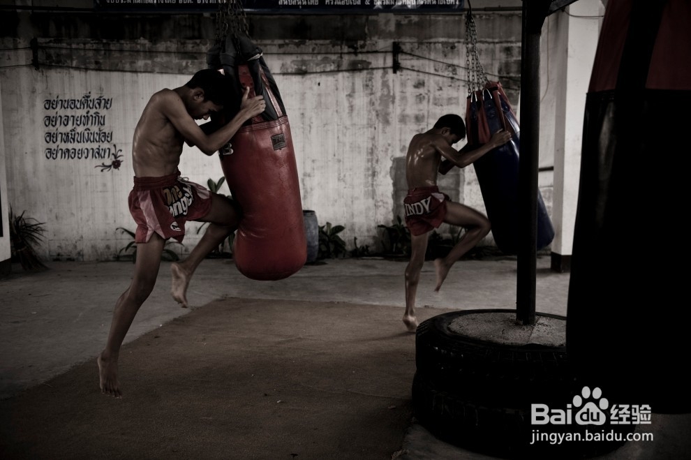 学习泰拳怎么才能加强骨骼硬度
