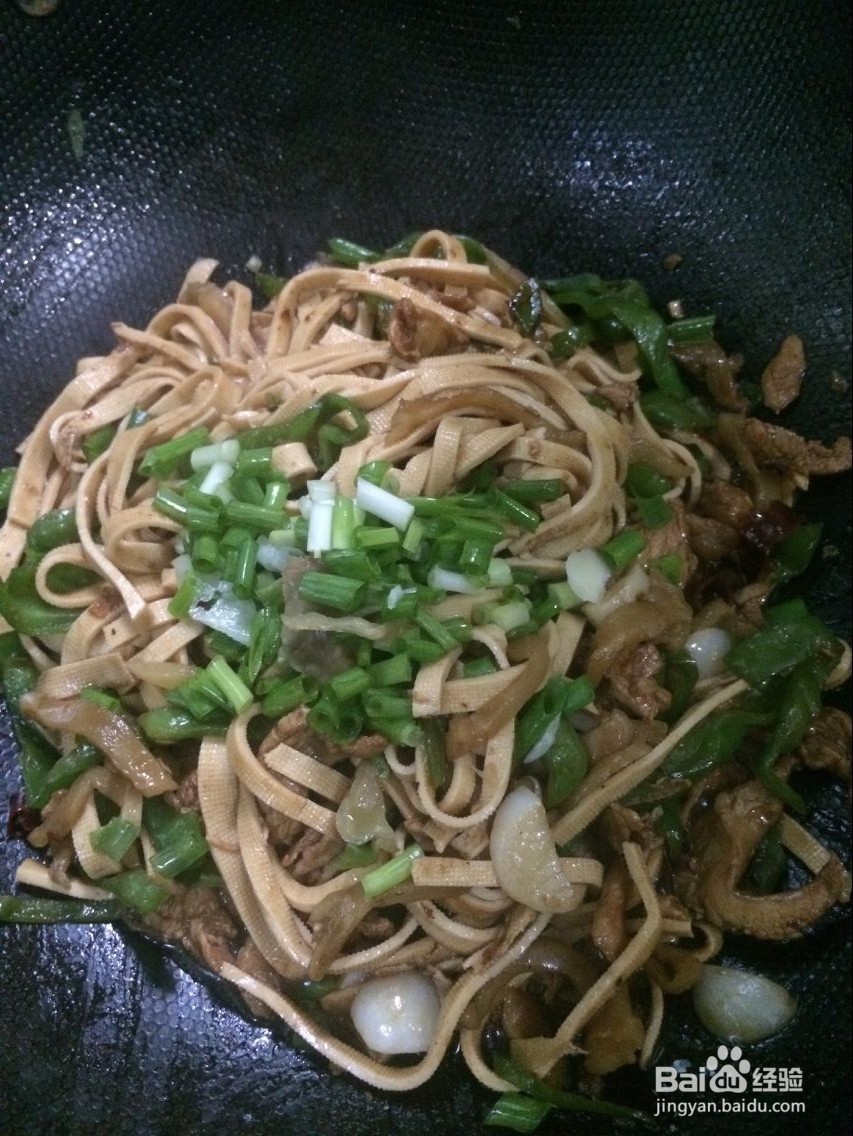 家常青椒千张炒肉丝的具体做法