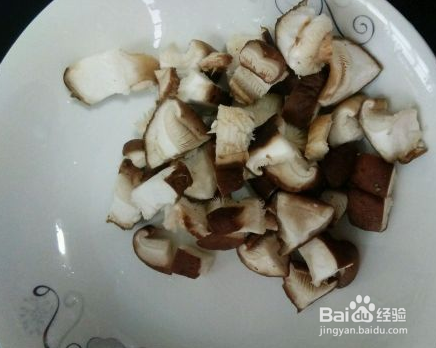 香菇青豆炒香干的做法