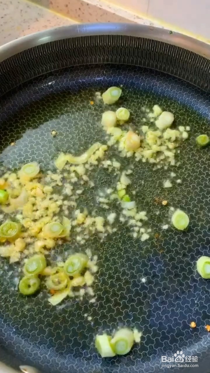 如何制作家庭版下饭辣椒?