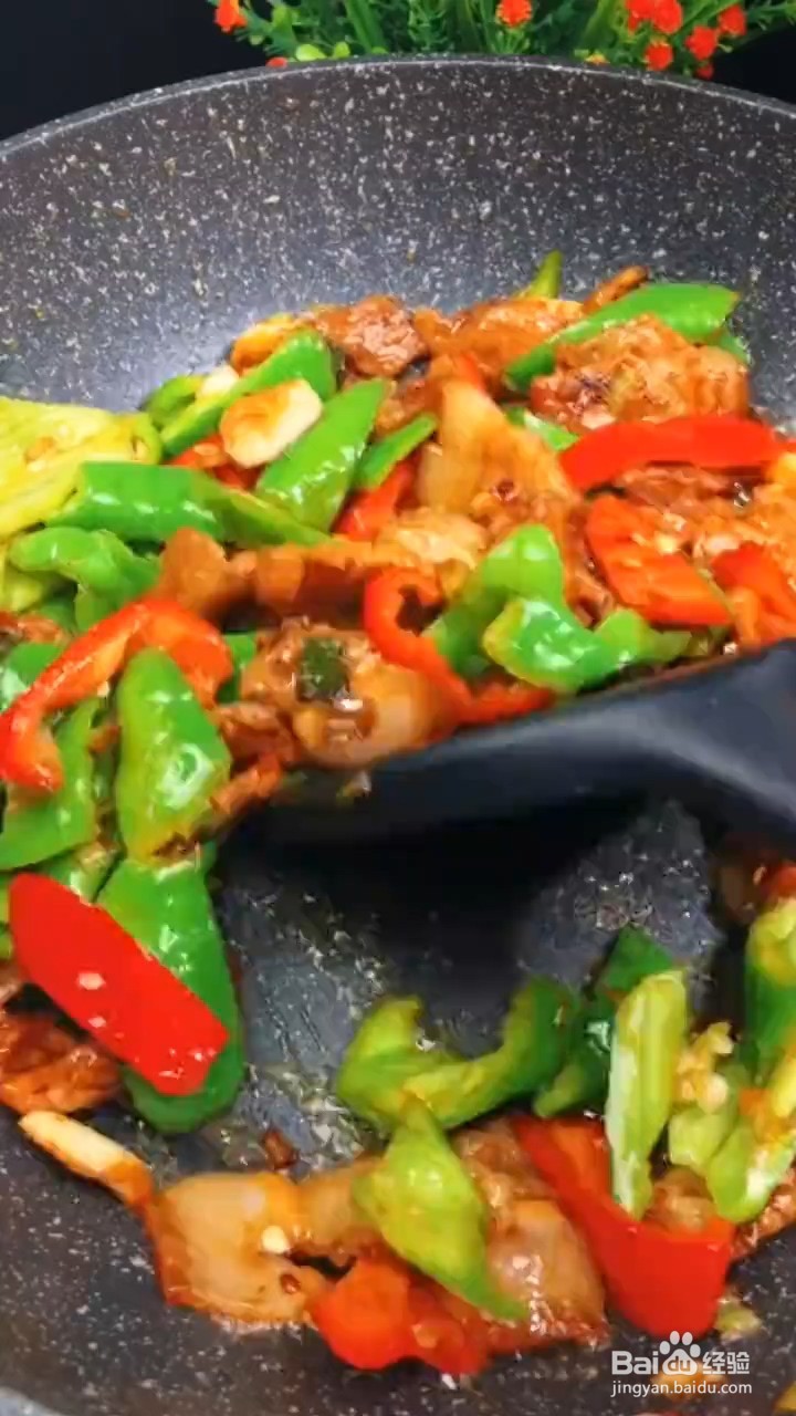 超级无敌好吃又下饭的辣椒炒五花肉怎样做
