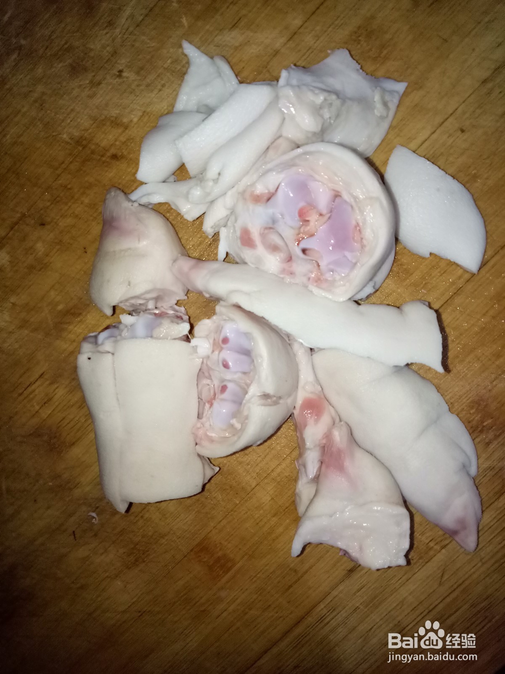 高压锅炖黄豆莲藕猪蹄汤的做法