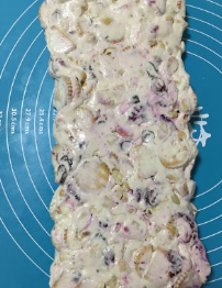 教你做火龙果草莓彩色雪花酥