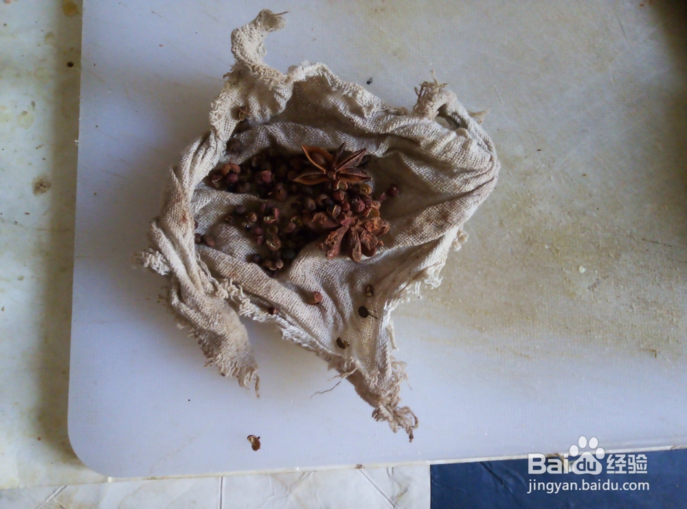 美味的炖牛脊骨汤