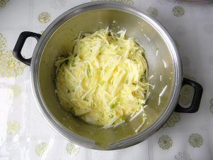 食补佳品山药鸡蛋饼的做法