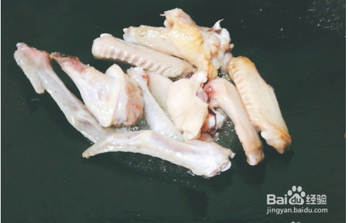 鸭肉焖板栗怎么做