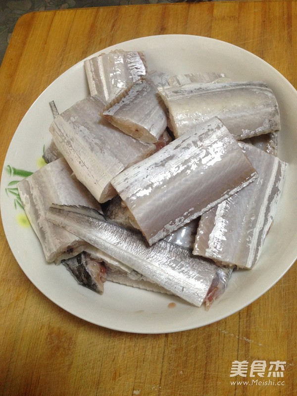 红烧带鱼的做法
