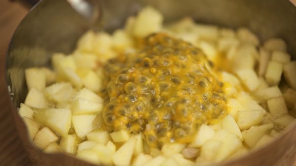 百香果苹果酱 | 孟琬晴