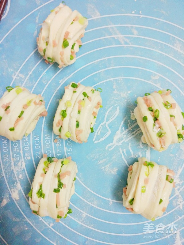 一次发酵香葱火腿花卷