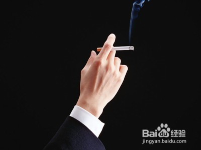 引起口臭的原因以及如何治疗口臭